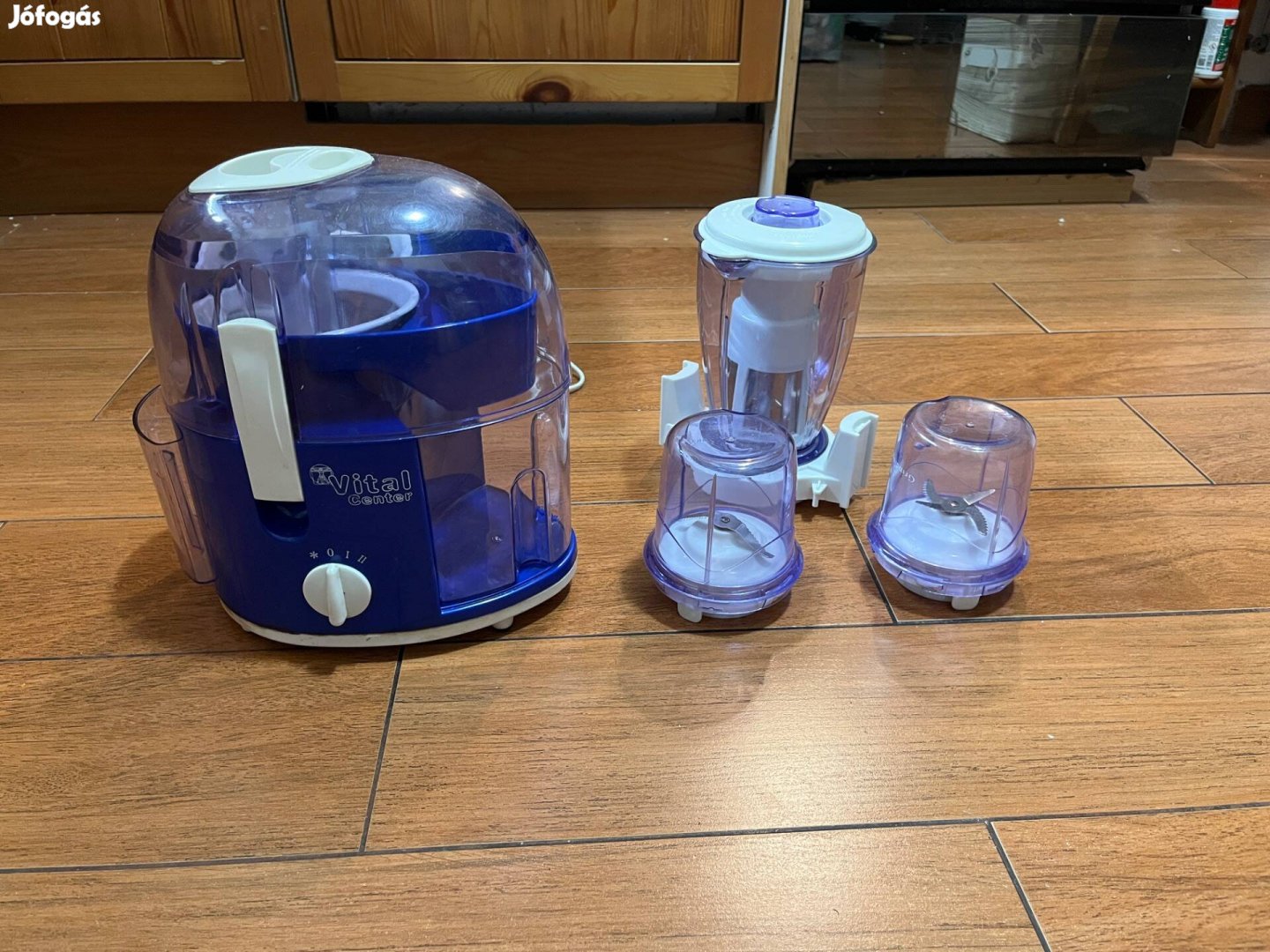 Gyümölcscentrifuga, turmix, aprító