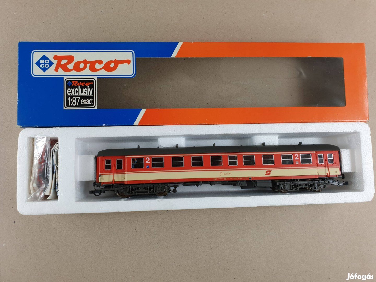 H0 Roco 44574 ÖBB 2. Osztályú Személyvagon Vagon