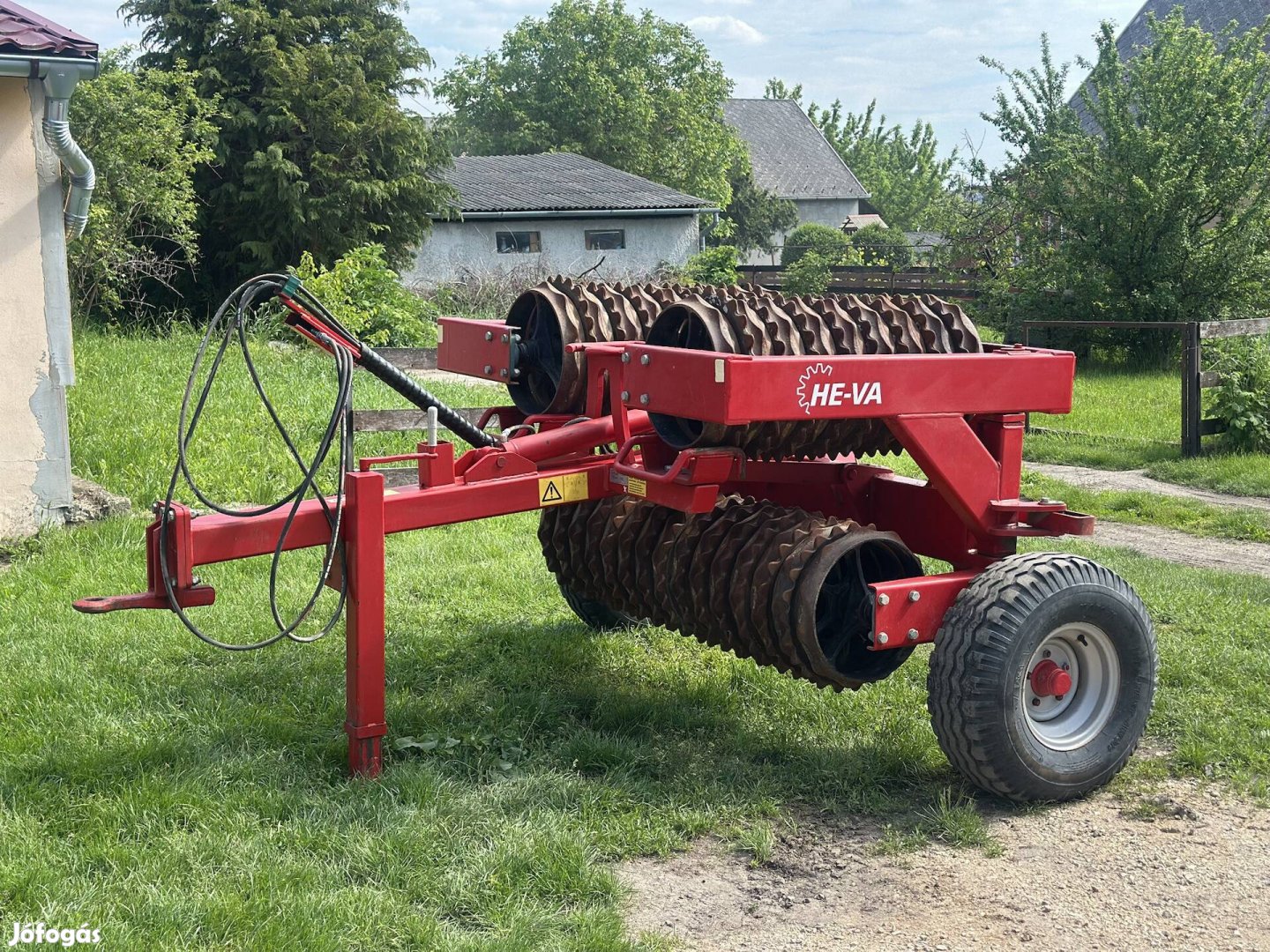 HE-VA Rolls 330 VIP Roller cambridge henger