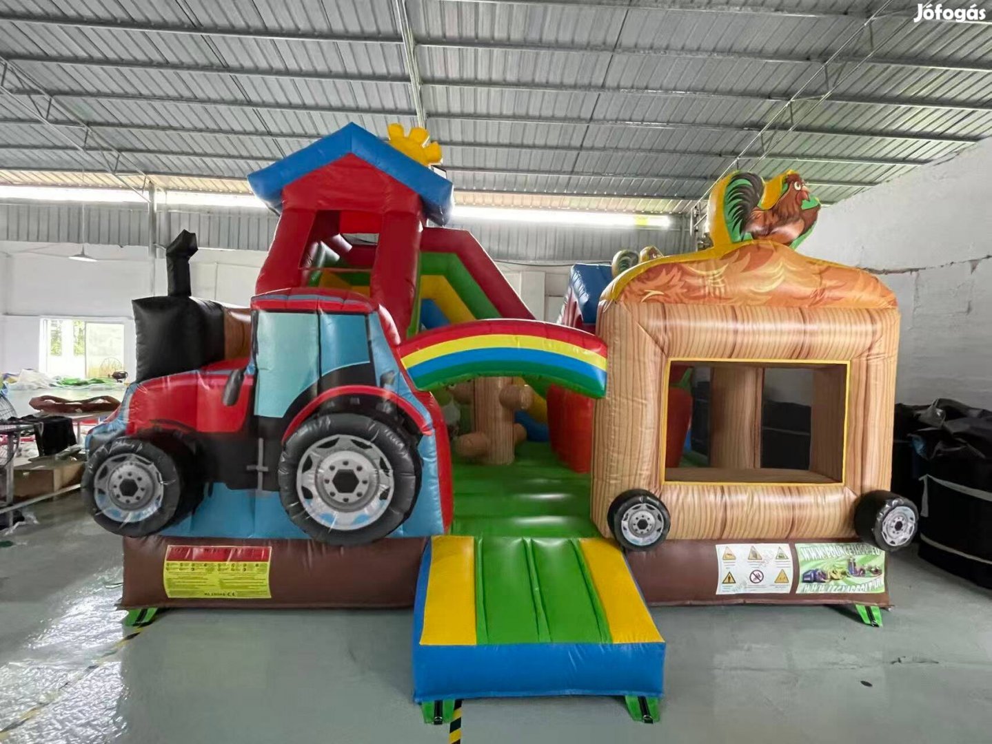 HJ67 Farm csúszdás, akadályos légvár ugrálóvár