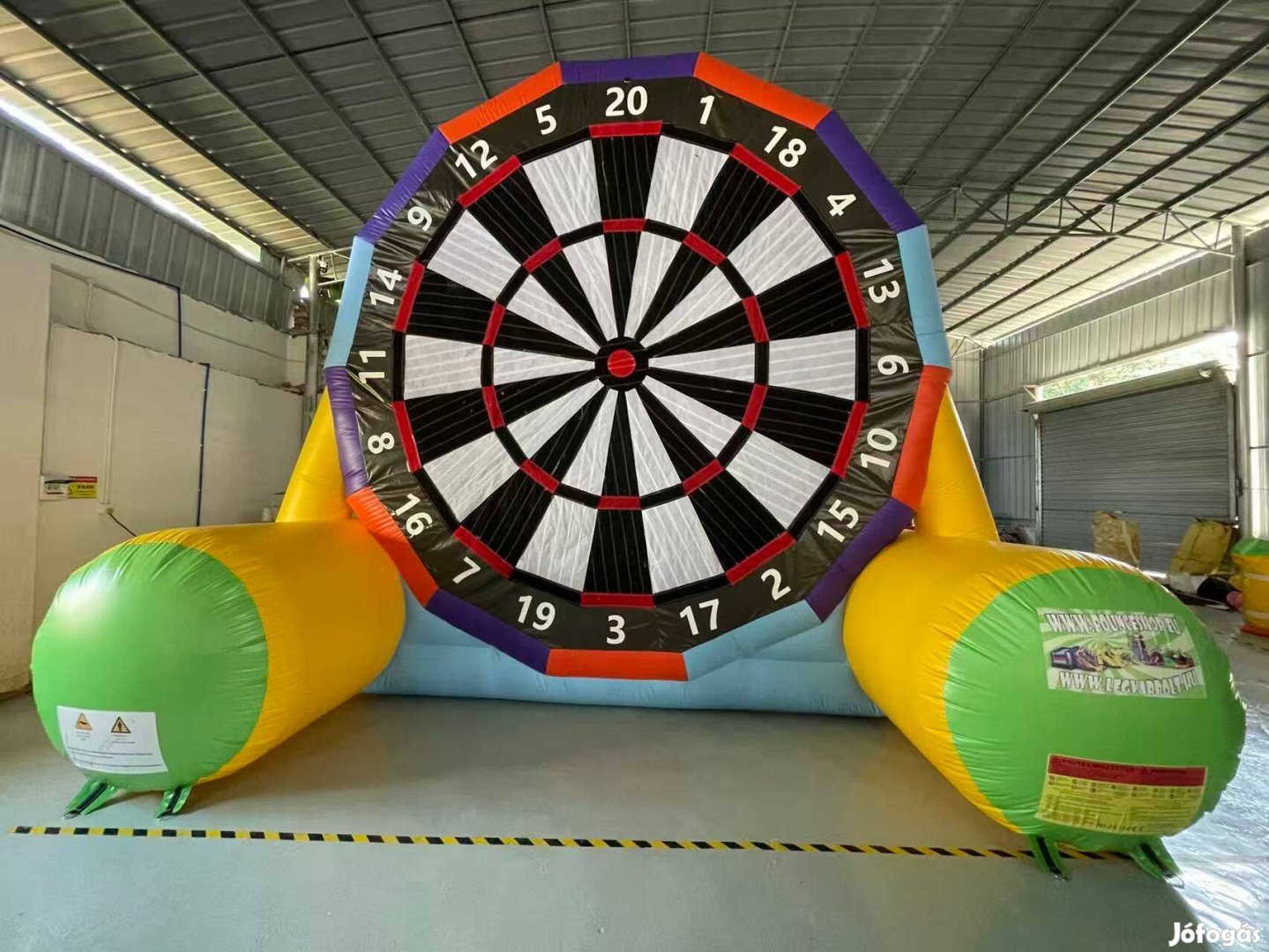 HJ85 Óriásdarts multicolor légvár ugrálóvár