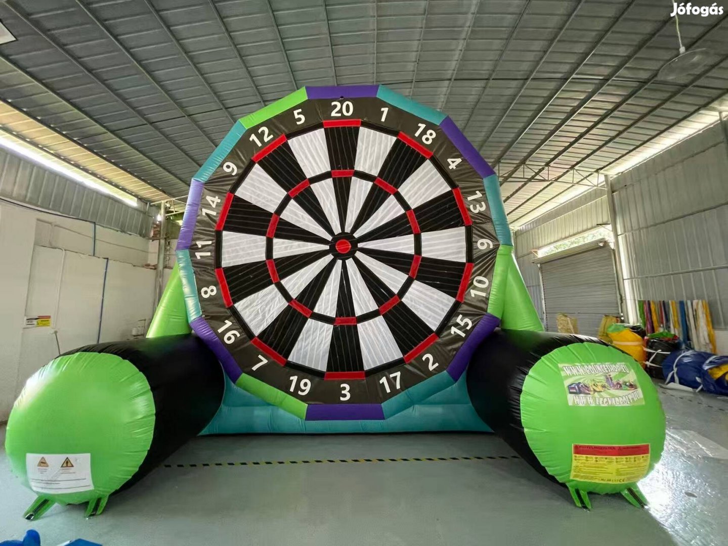 HJ88 Óriás darts zöld-fekete légvár ugrálóvár