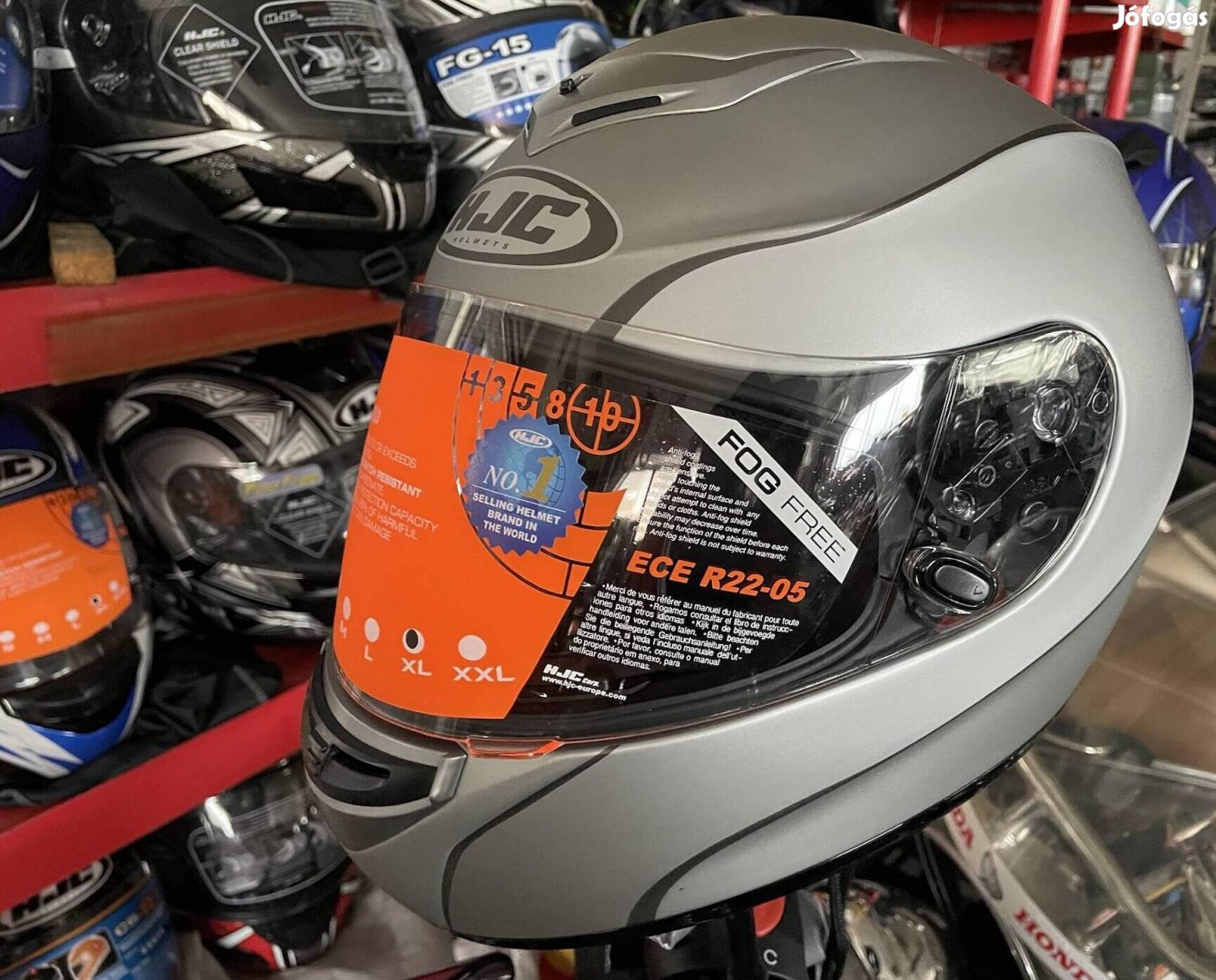 HJC XL 62-es 1150g MAT Szürke Új Bukosisak