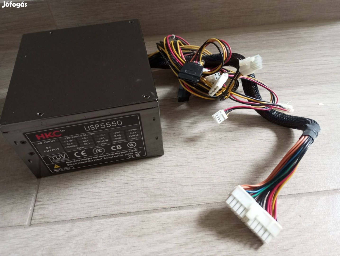 HKC USP5550 550 W-os atx tápegység
