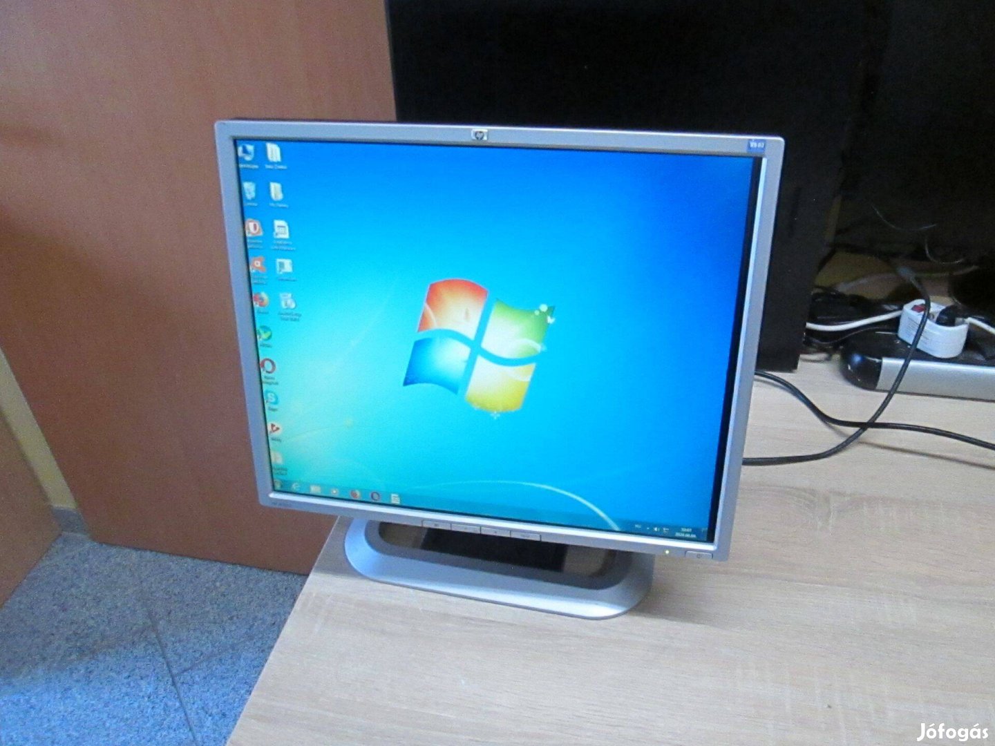 HP 19"-os monitor