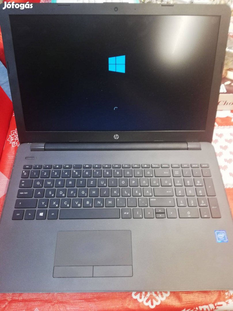 HP 250 G6 Notebook laptop , jó akkuval