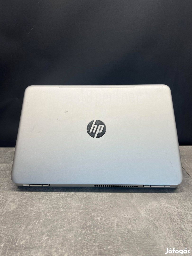 HP Pavilion.Intel I5 7200U / 8GB DDR4 / 256GB SSD