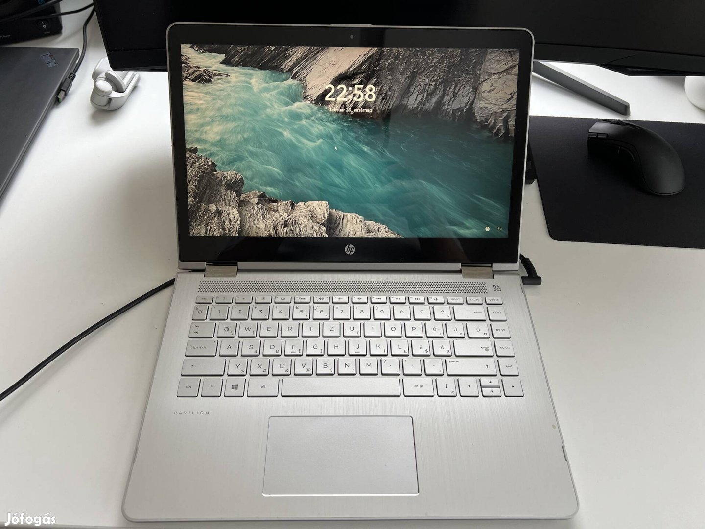 HP Pavilion x360 Convertible laptop/tablet