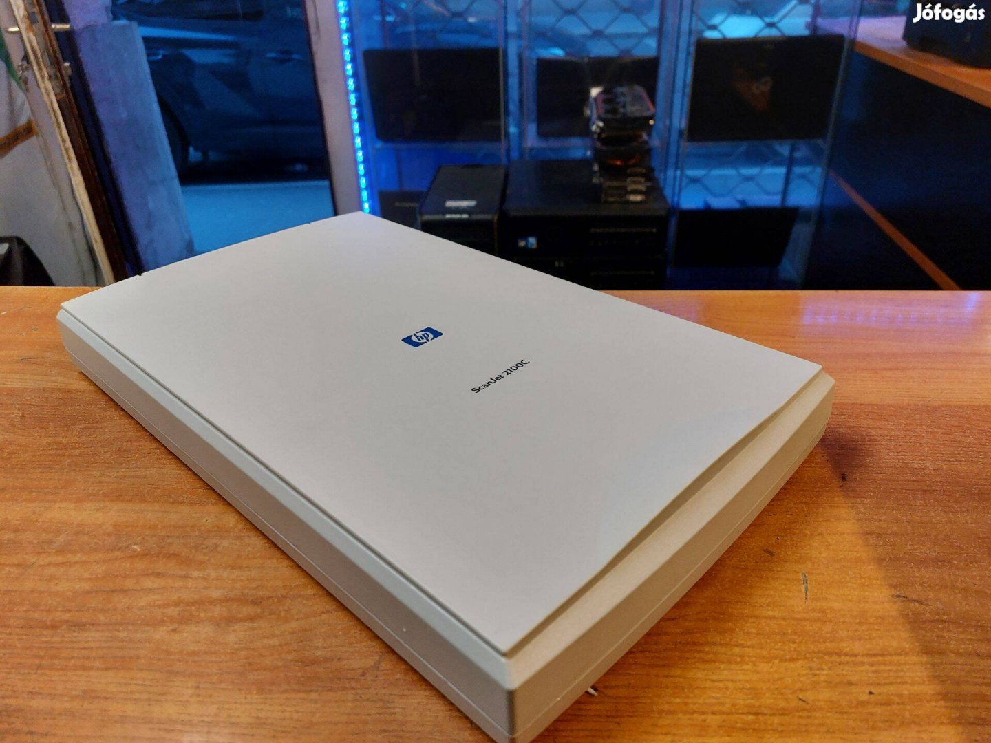 HP Scanjet 2100c síkágyas scanner dobozában