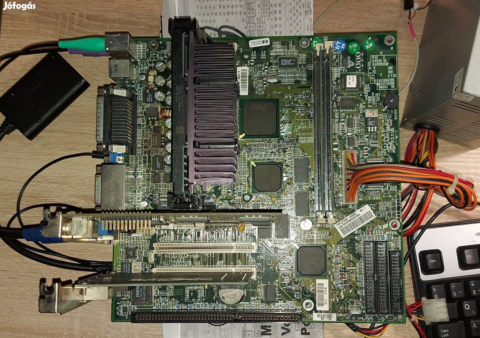 HP Slot 1 alaplap + Piii 500 + Asus V3000 VGA + 128Mb SD