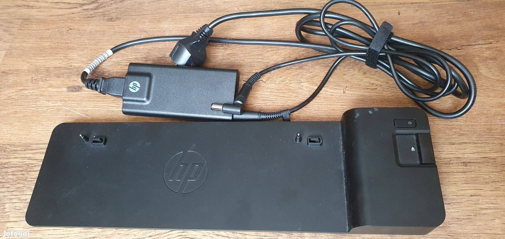 HP Ultraslim Docking Station (d9y32aa) + töltő