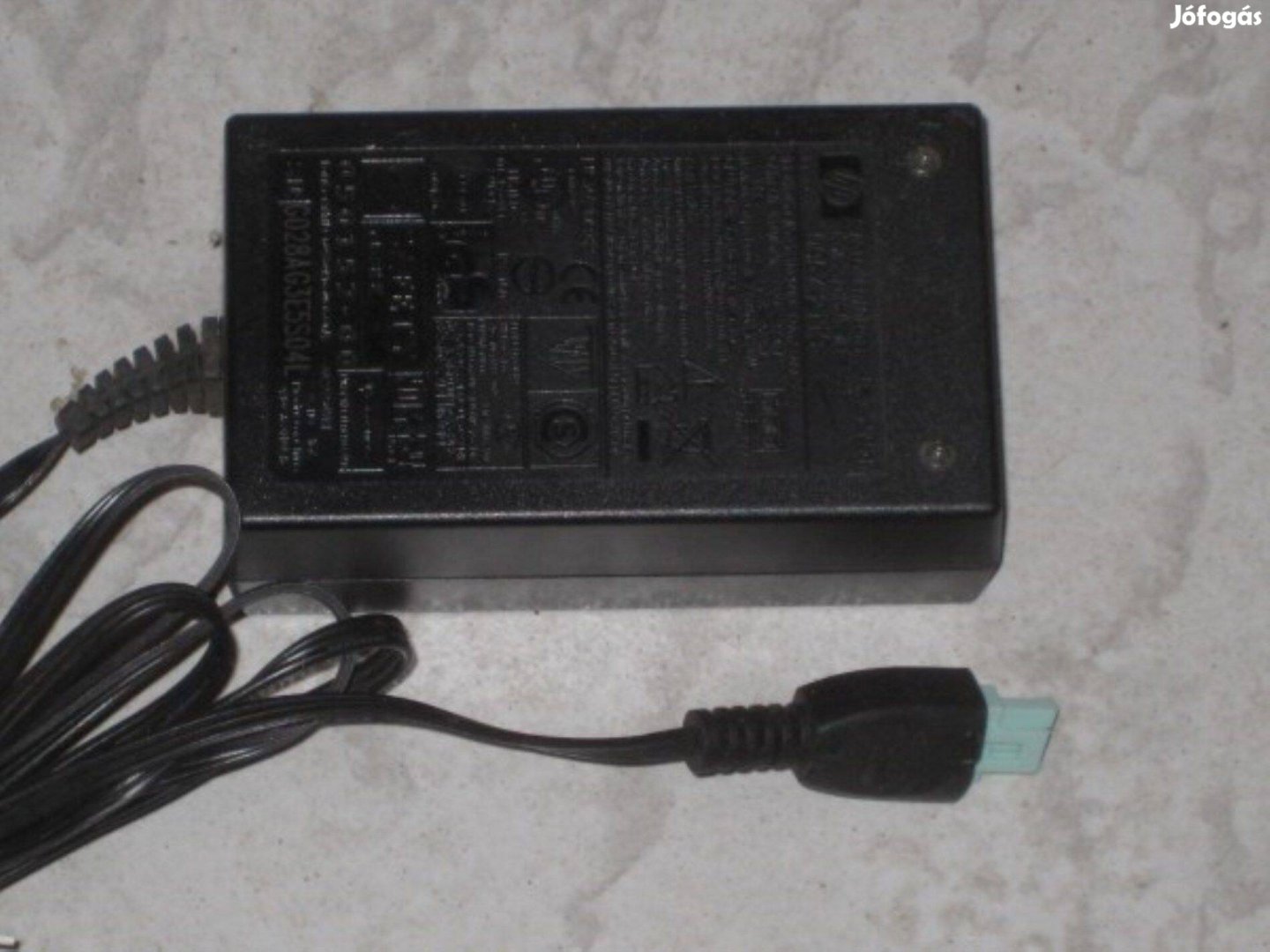 HP adapter világoszöld dugós 32V és 15V