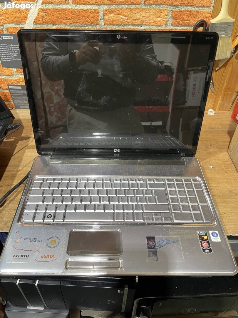 HP dv7 AMD Laptop (Hibás)