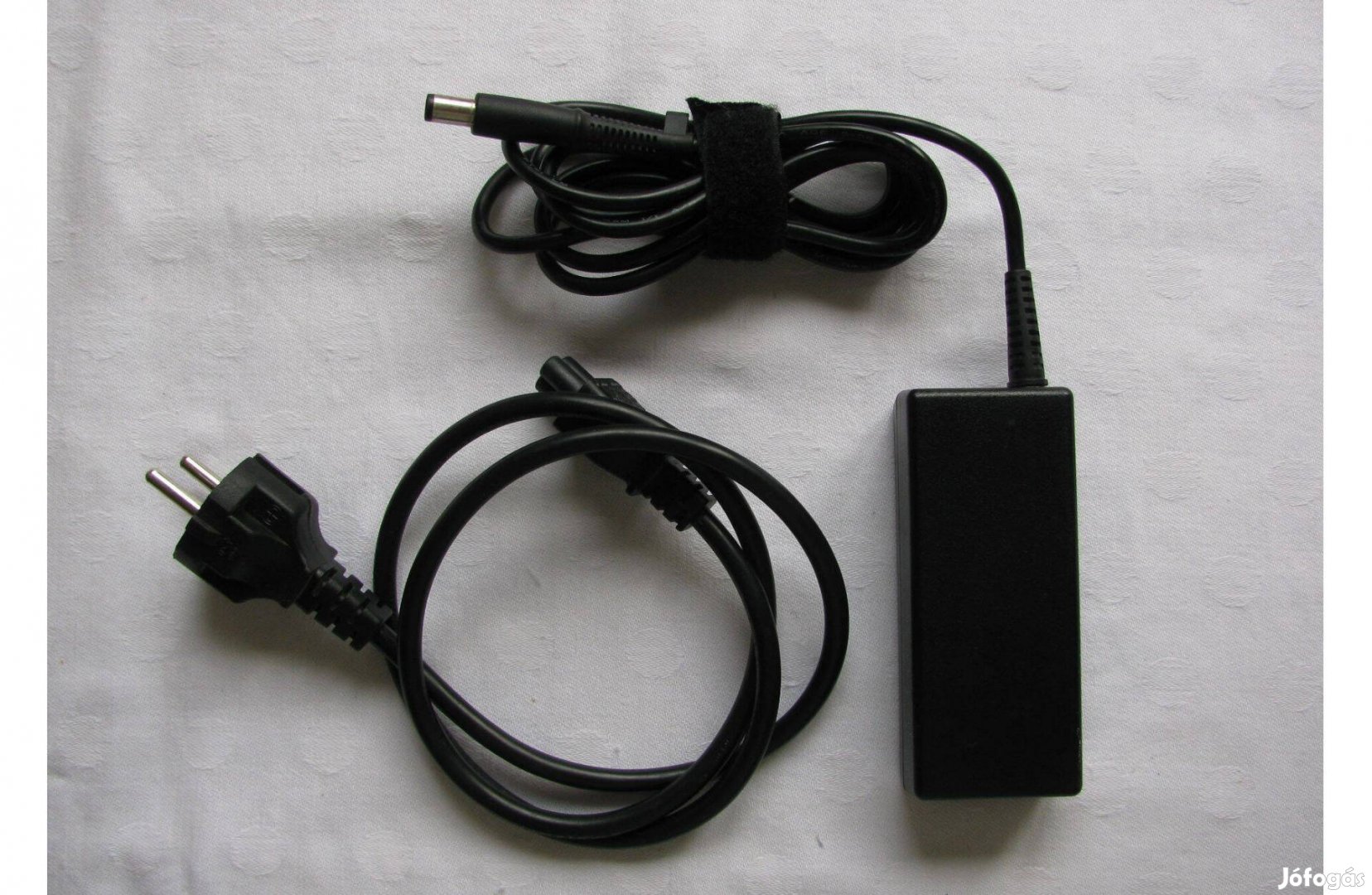 HP laptop hálózati adapter , 8,5 V, 3,5 A