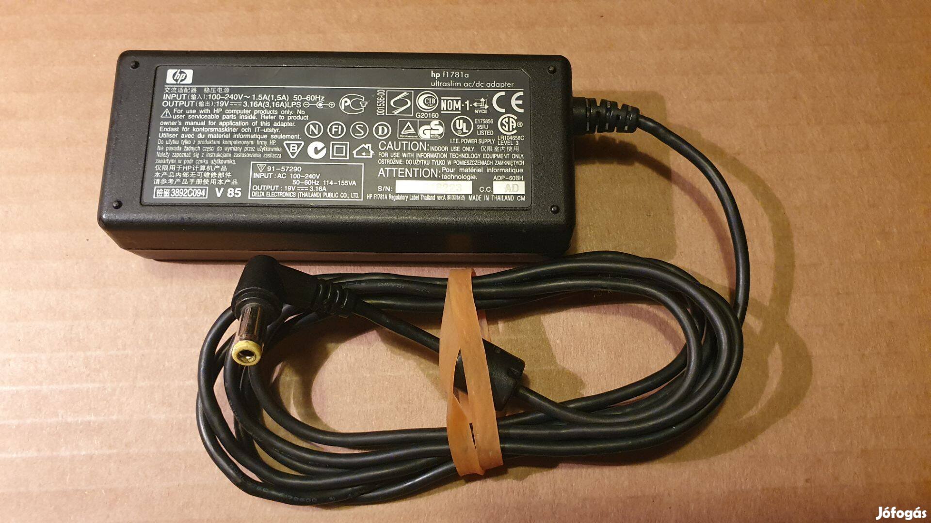 HP laptop notebook adapter töltő 19V 3,16A