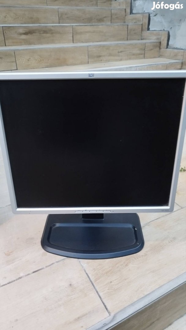 HP monitor 19" 4:3 képarány 