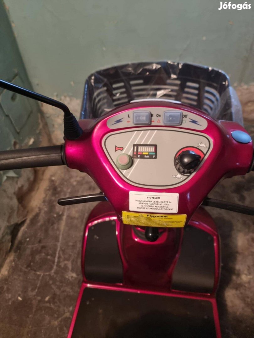 HS-580 Elektromos 4 kerekű moped eladó!