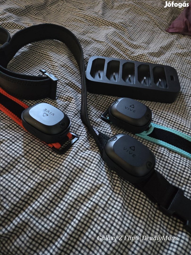 HTC Ultimate Trackerek + Töltő dock