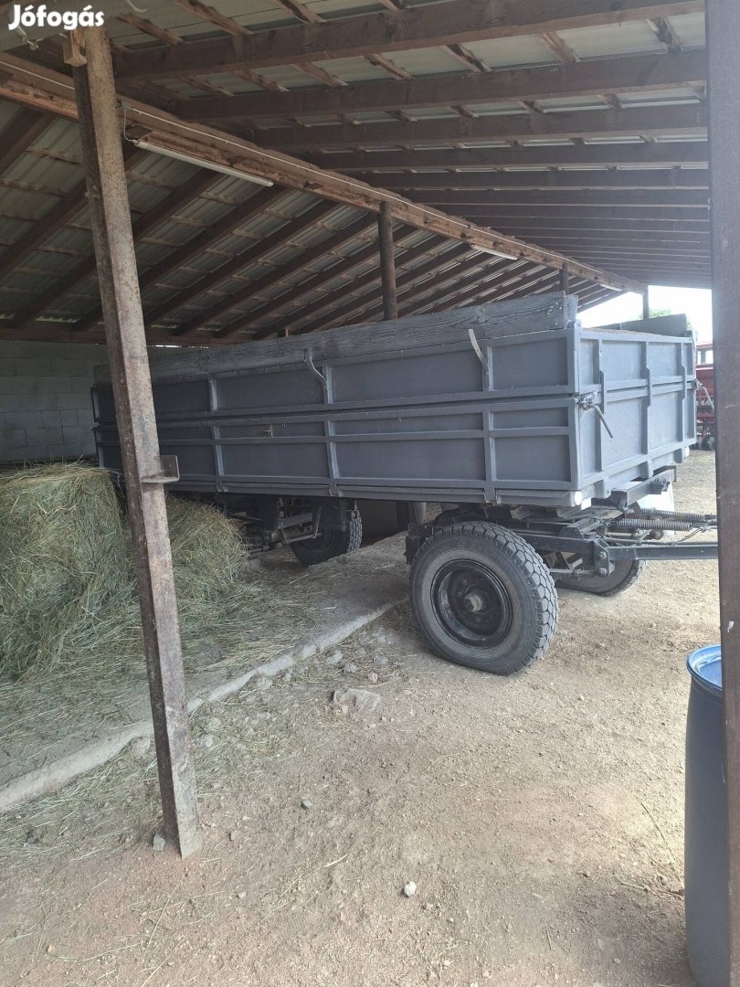 HW6011 Pótkocsi Eladó