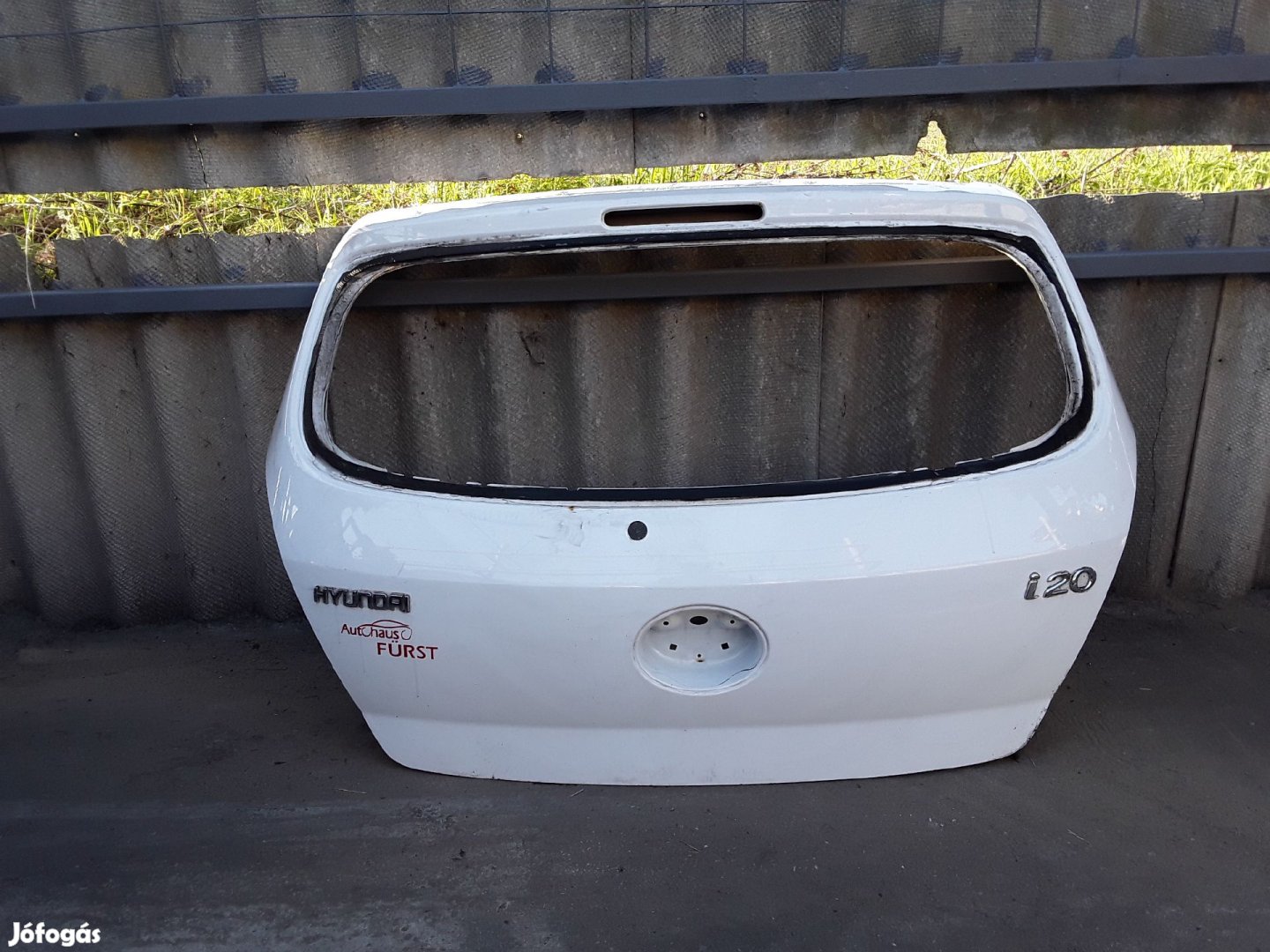 HYUNDAI I20 CSOMAGTÉRAJTÓ BONTOTT eladó