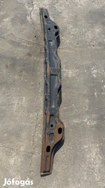 HYUNDAI SANTA FE 2001-2006 Első Lökhárító merevítő Bontott eladó
