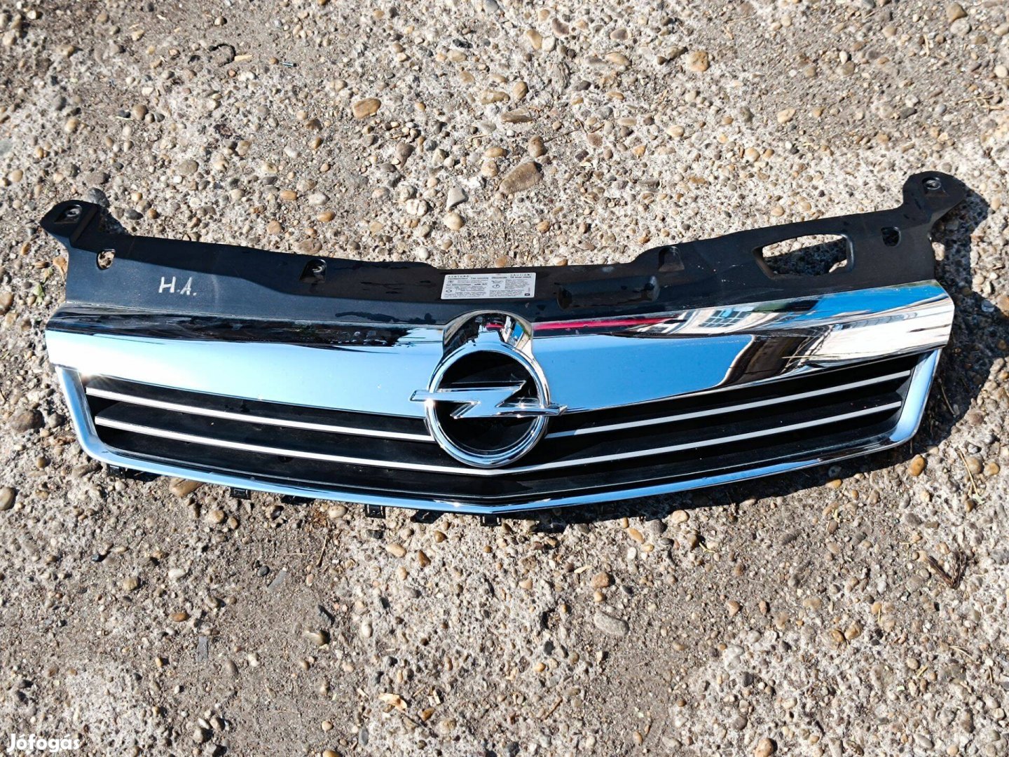 H Astra facelift hűtő díszrács