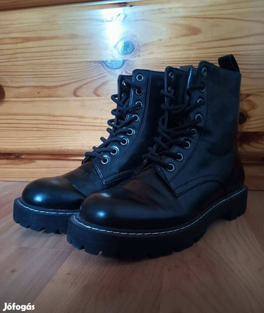H&M Fekete bakancs