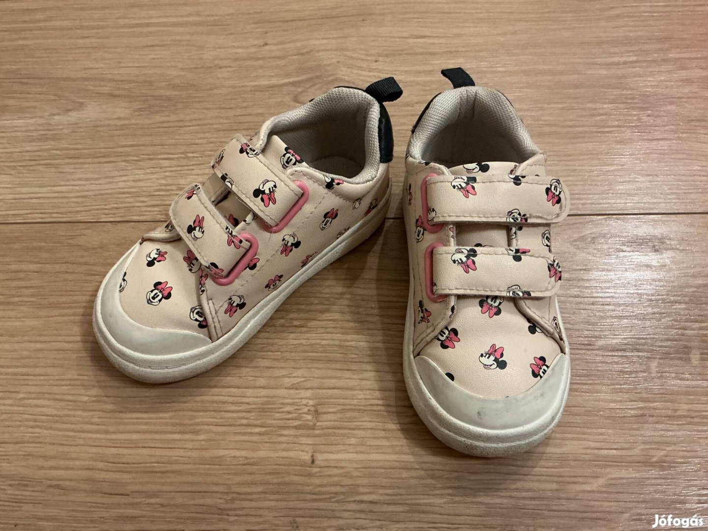 HM Minnie tépőzáras cipőcske 23 méret