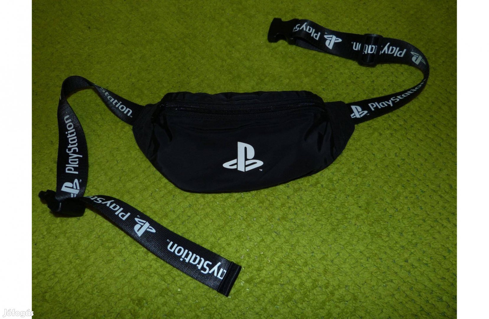 H&M Playstation övtáska