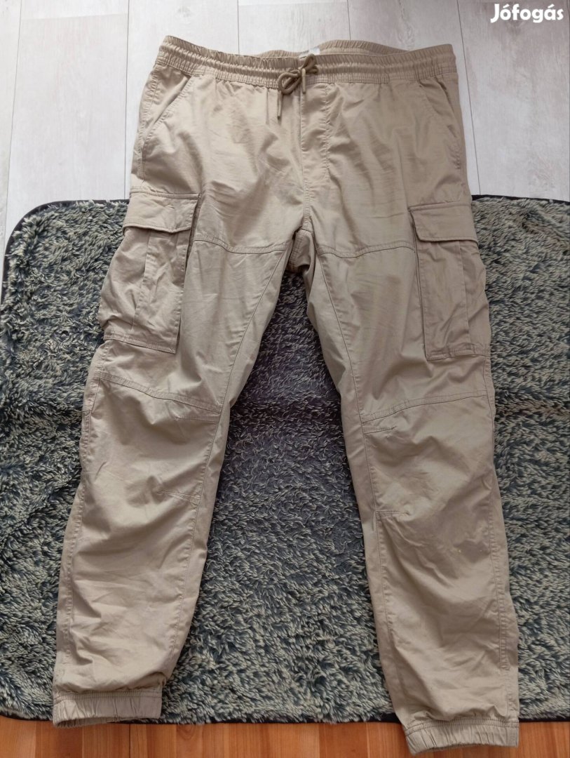 H&M márkájú XL-es méretű hibátlan állapotú férfi nadrág 
