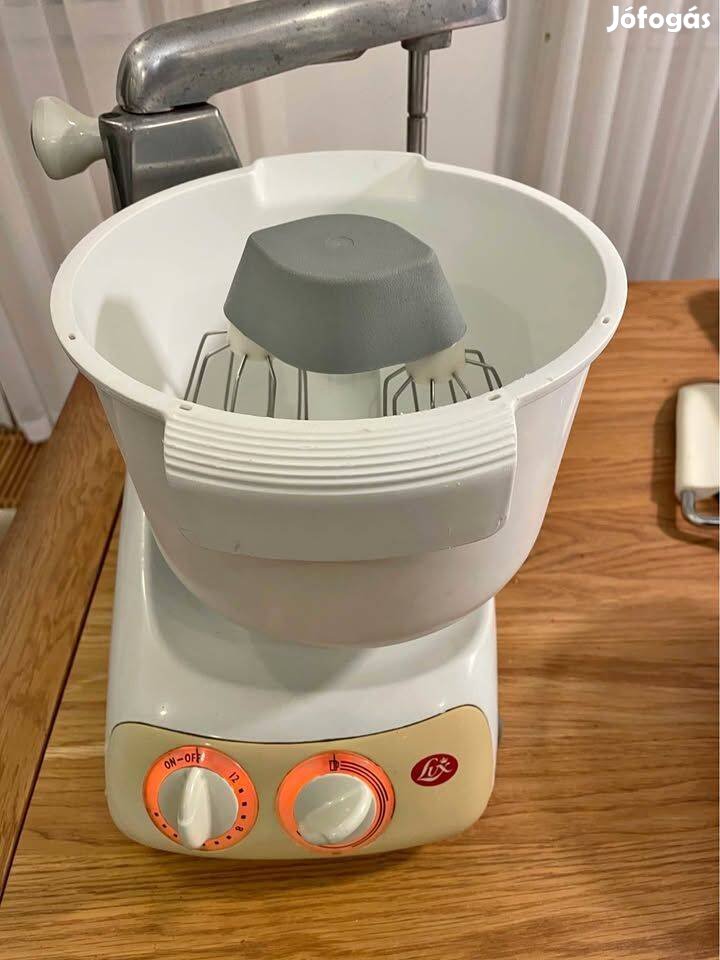 Habverő adapter, Ankarsrum, Lux Assitent gépekhez