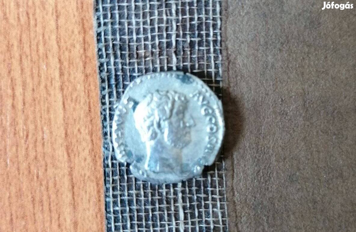 Hadrianus Denarius, , isz. 137. ókori pénzérme