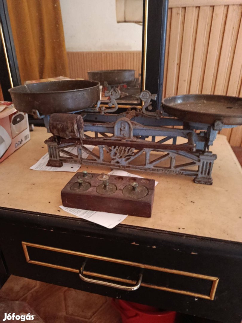 Hagyatékból régiségek