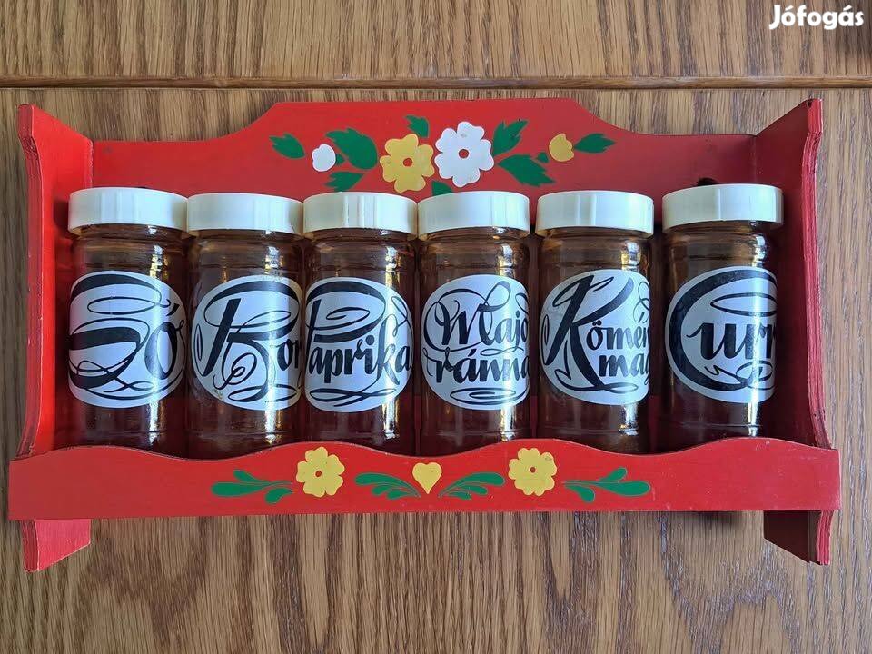 Hagyatékból retro fűszertartó