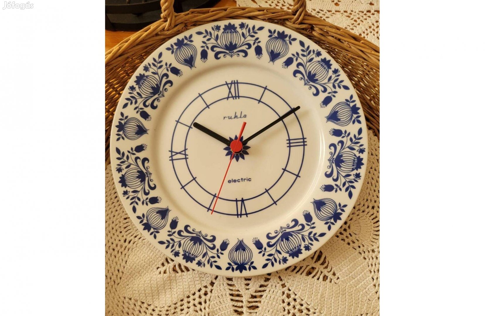 Hagyma mintás Ruhla porcelán tányéróra
