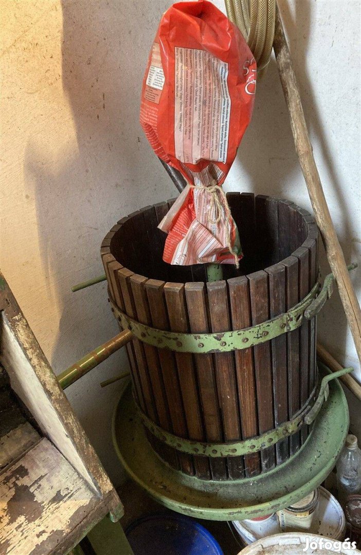 Hagyomanyos szölöpres daralo Egyben Olcson