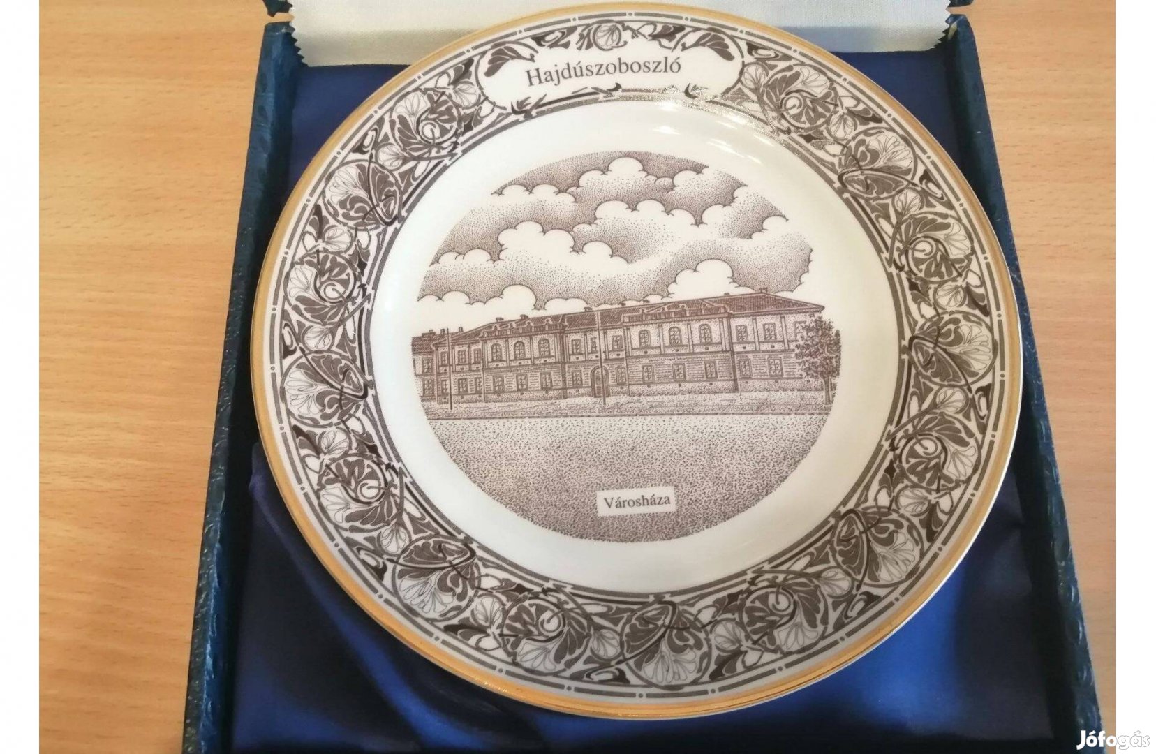 Hajdúszoboszló városháza porcelán tányér