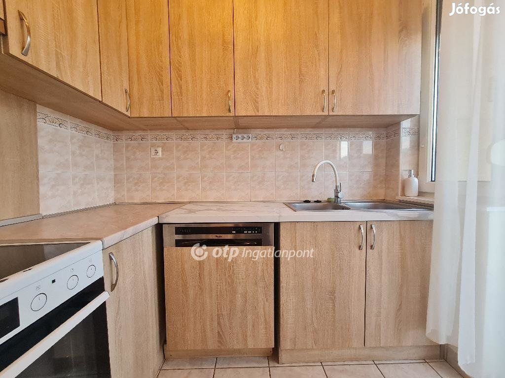 Hajdúszoboszlói 44 nm-es lakás eladó