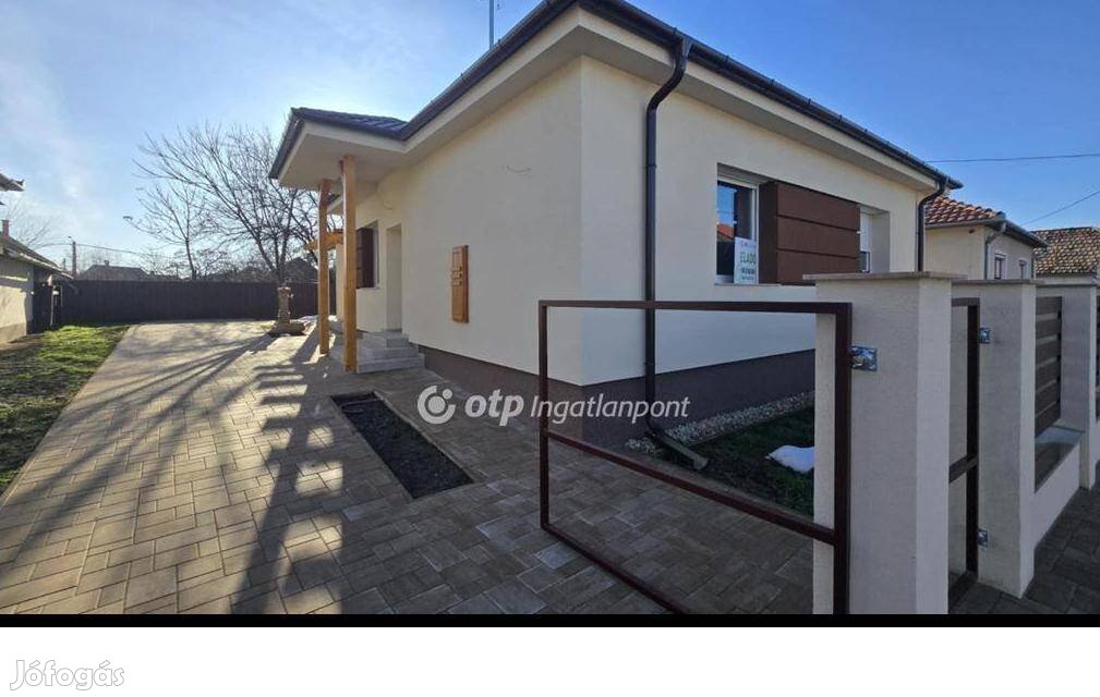 Hajdúszoboszlói 93 nm-es ház eladó 5131737