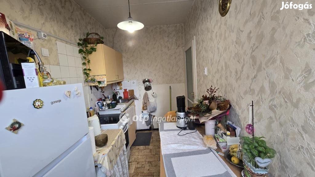 Hajdúszoboszlói eladó 40 nm-es lakás