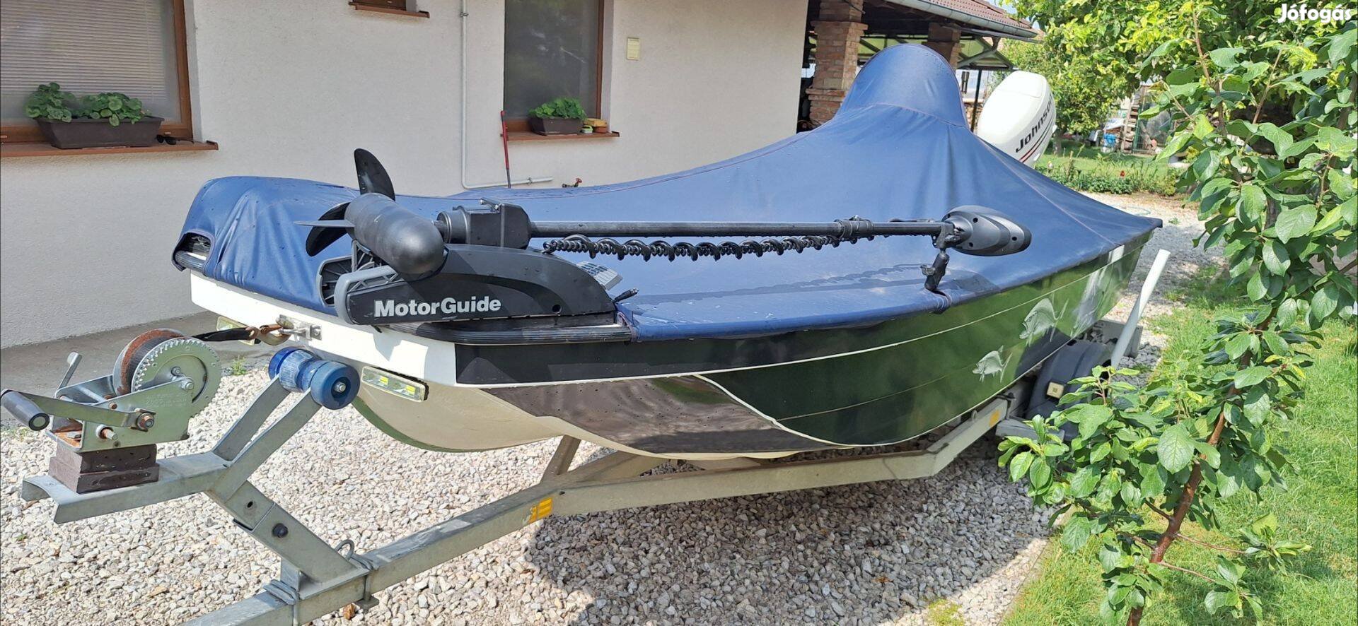 Hajóbázis base boat horgász csónak