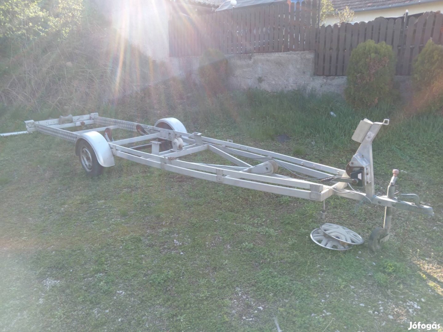 Hajószállító tréler (Aluminium) 6 méteres hajóhoz