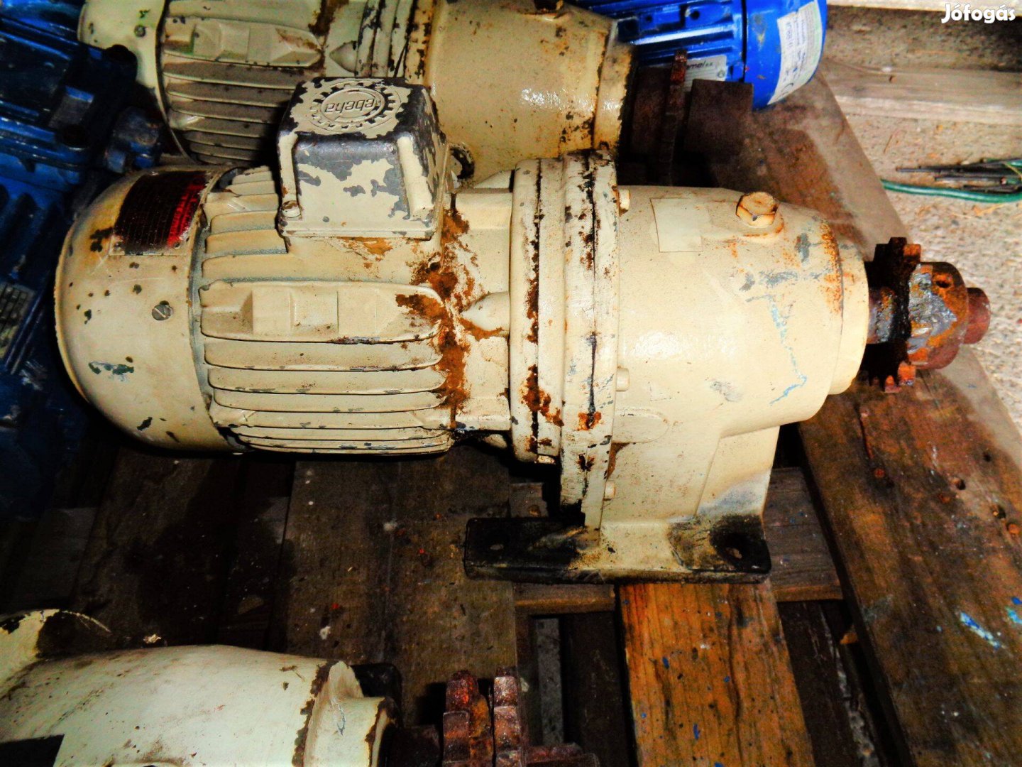 Hajtóműves villanymotor 0,75kw ( 6138 )