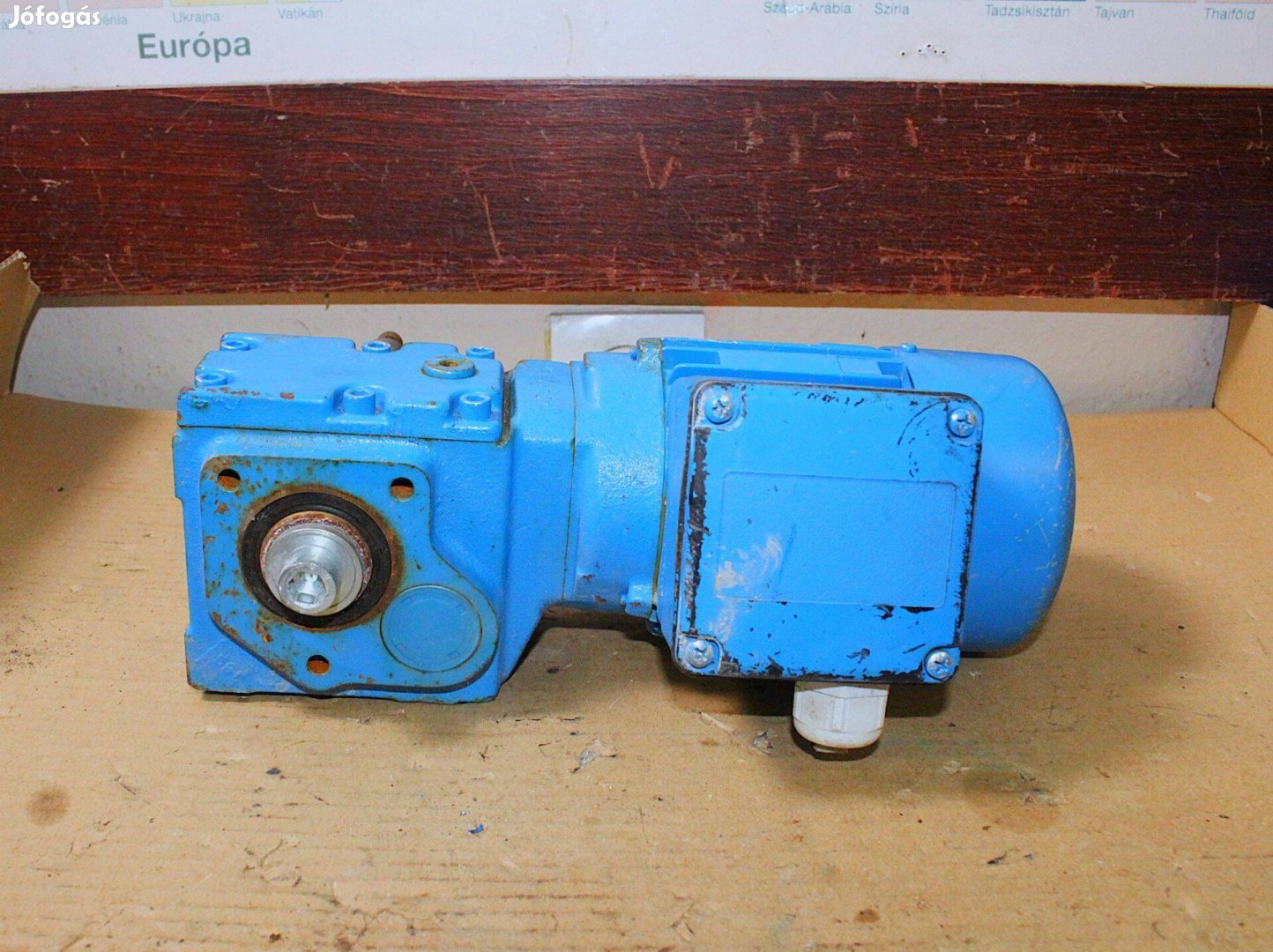 Hajtóműves villanymotor 90W Flender 7349