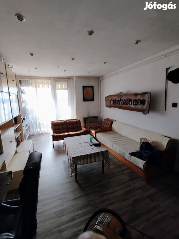 Halásztelek, Kisgyár utca, 58 m2-es, társasházi lakás, 2