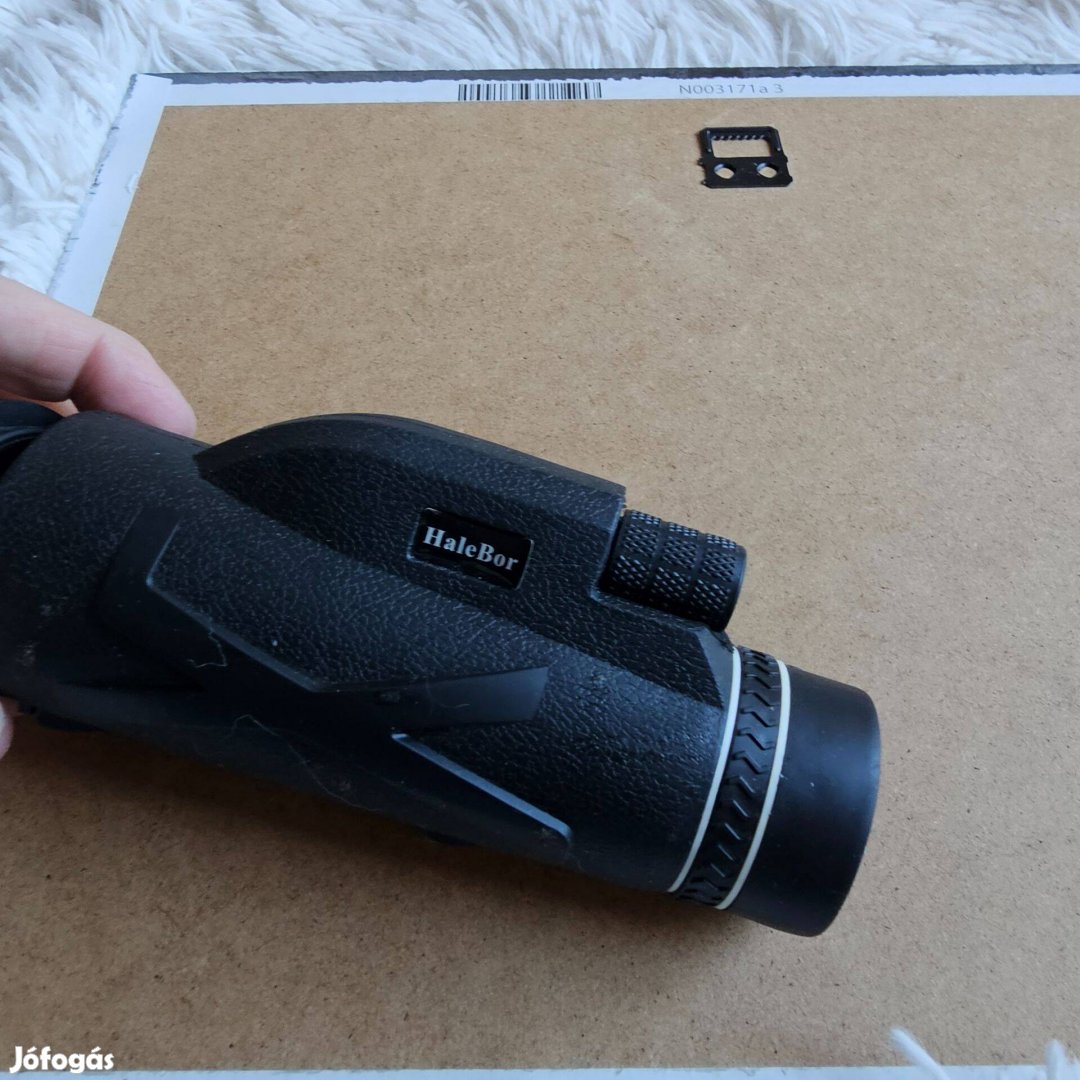 Halibor monocular új tartozékok nélkül 10x42es