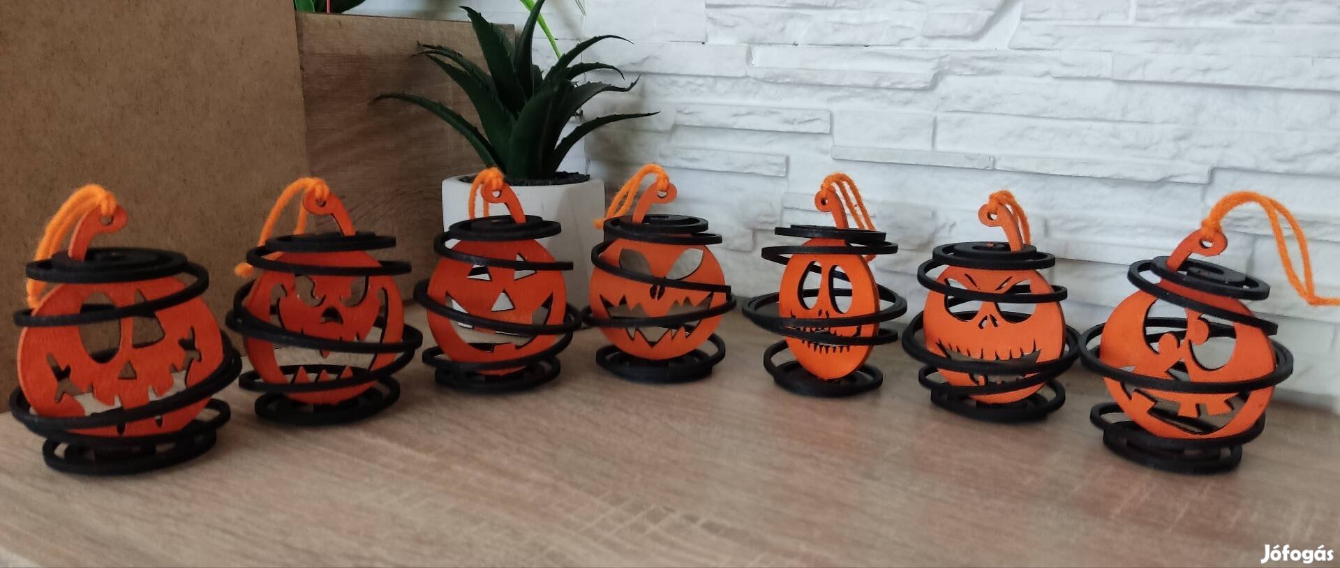 Halloweeni akasztós díszek 