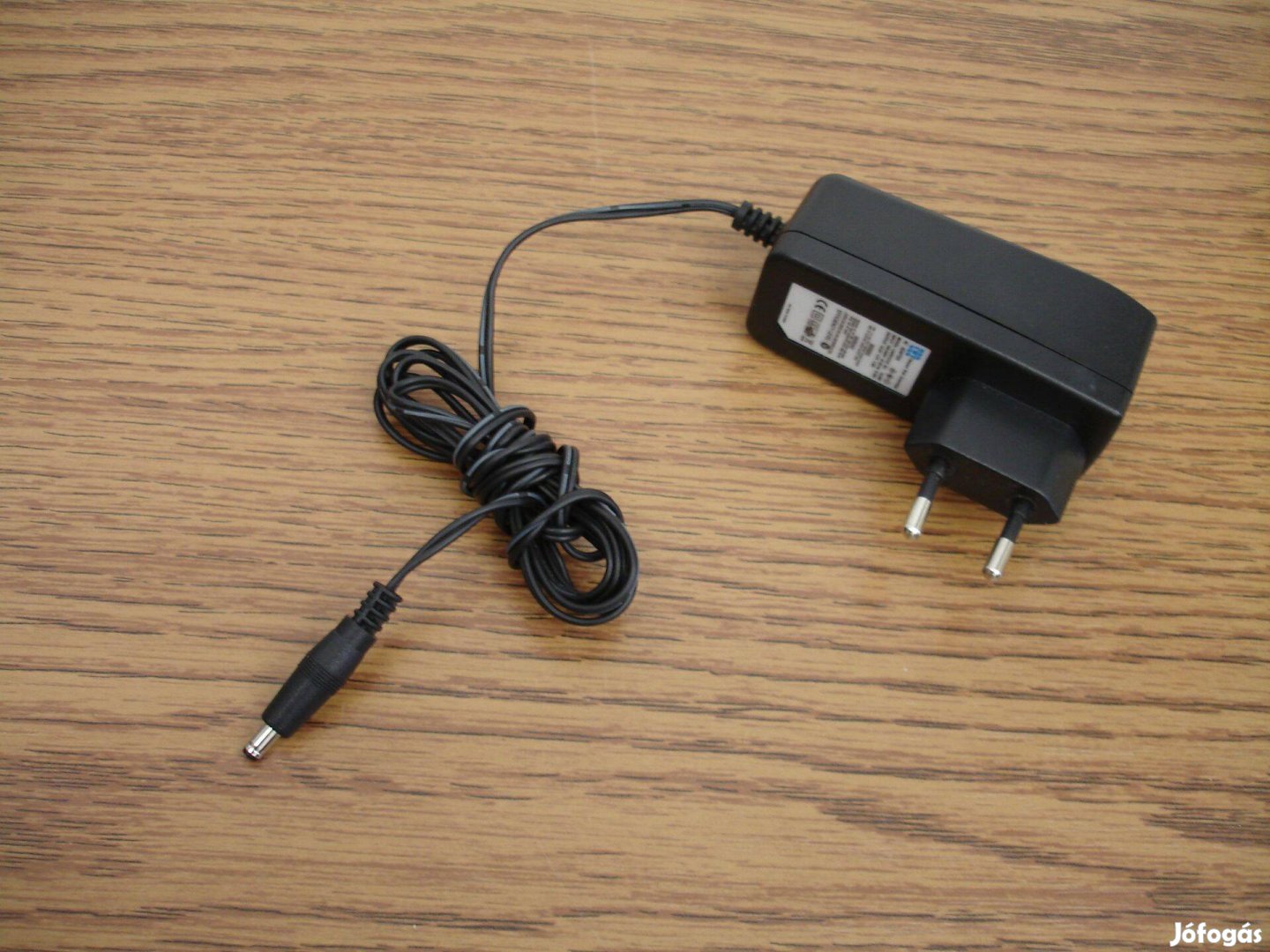 Hálózati dugasz AC-DC adapter tápegység töltő 12V 1A