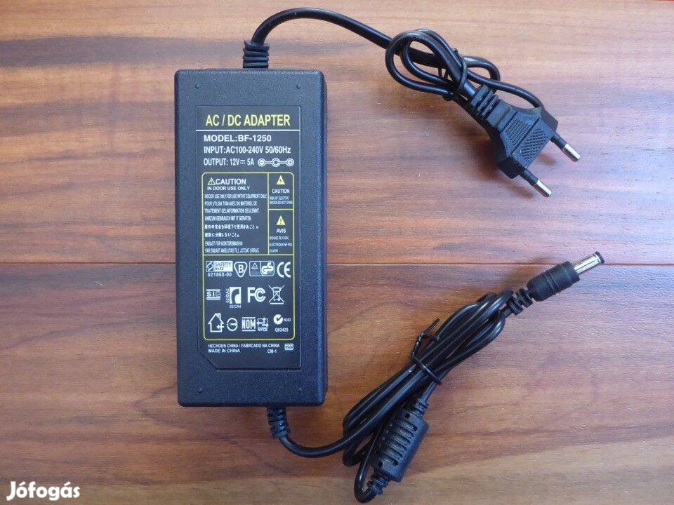 Hálózati táp 12 V, 5 A, 5.5 mm-es csatlakozó
