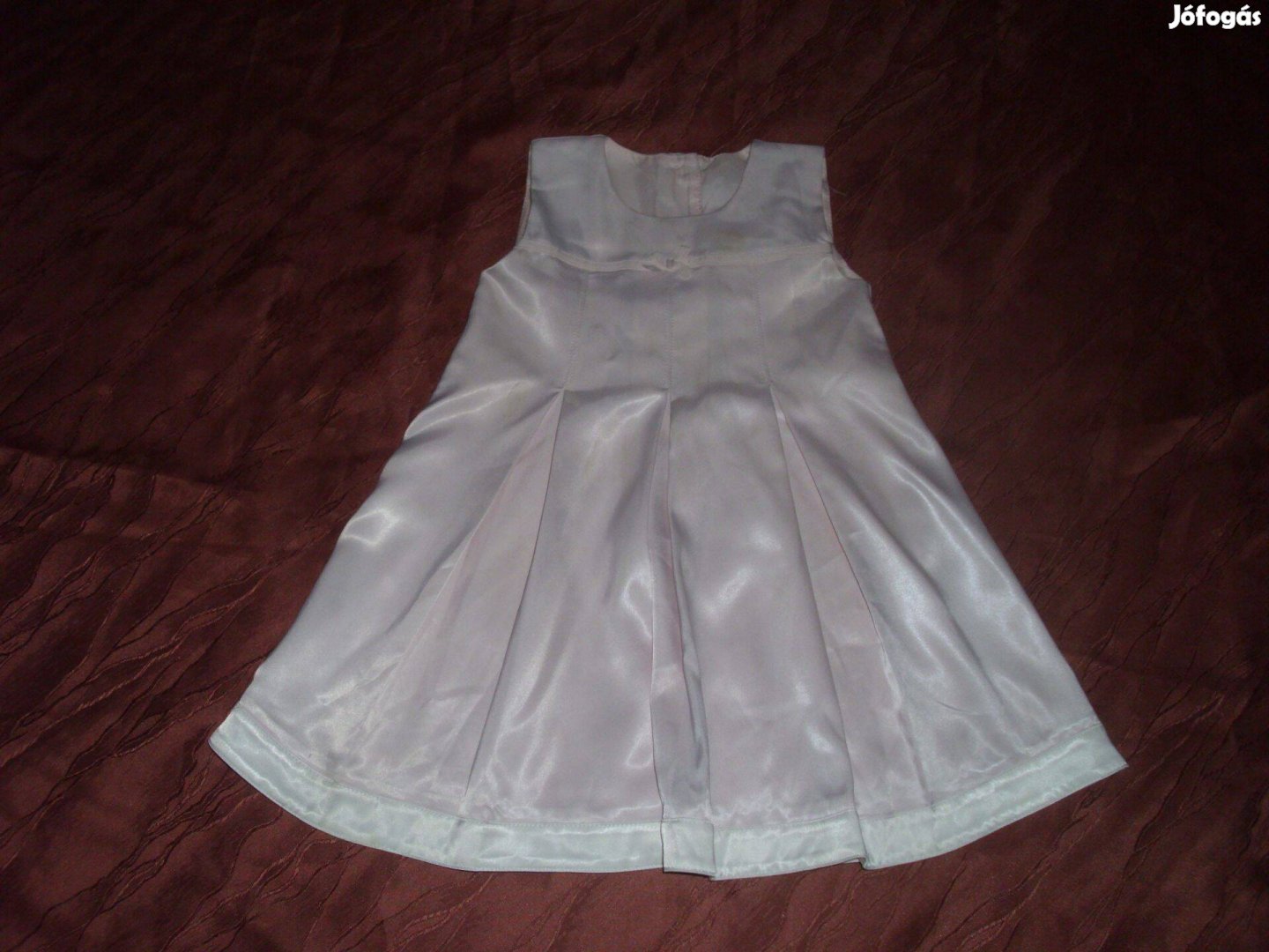 Halvány rózsaszín ruha 9-12 hó 74 - 80 cm hátul gombos h:49 cm mb:52 c